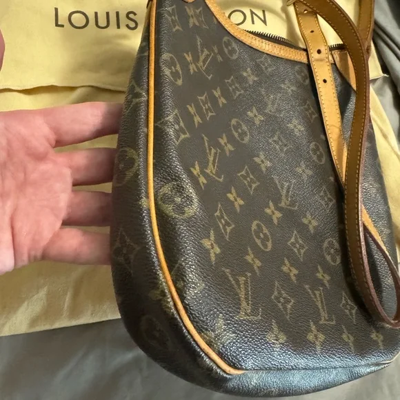 LV Odeon PM crossbody bag, please see pics for details, good used condition - Picture 6 of 15